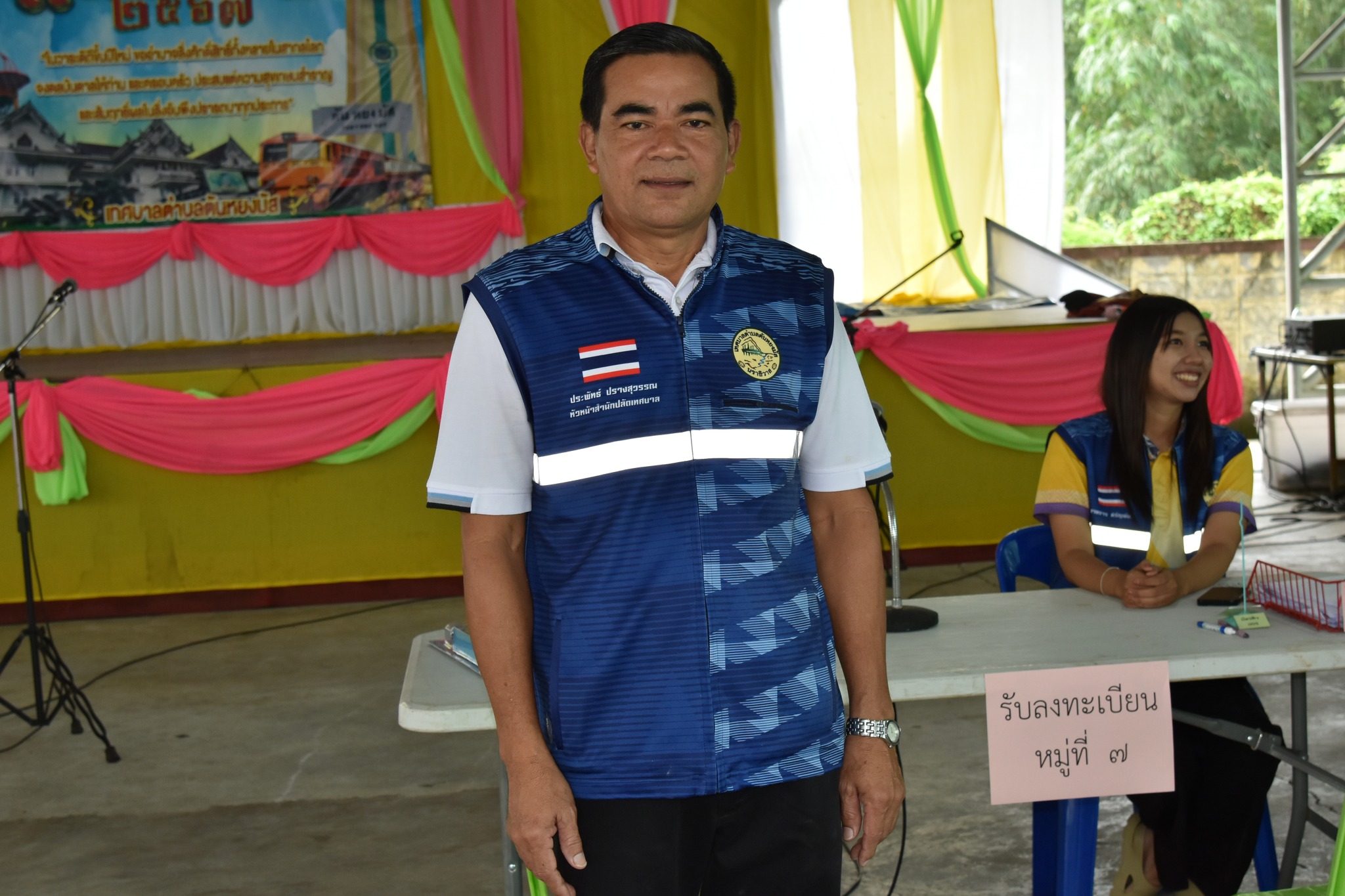 บรรยากาศเปิดรับลงทะเบียนวันแรก
📄เปิดรับลงทะเบียนยื่นคำร้องขอรับความช่วยเหลือผู้ประสบภัยพิบัติ (น้ำท่วม) 
📍 สามารถยื่นคำร้องได้ที่ ณ อาคารอเนกประสงค์จิตมงคล เทศบาลตำบลตันหยงมัส
🗓 ตั้งแต่วันที่ 9-12 มกราคม 2567
🕘 เวลา 08.30 - 16.00 น.
..เอกสารที่ต้องเตรียมมา..
➡️ 1.สำเนาบัตรประจำตัวประชาชน
➡️ 2.สำเนาทะเบียนบ้าน
➡️ 3.ภาพถ่ายพื้นที่ เช่น สภาพบ้าน/เครื่องนุ่งห่ม/เครื่องครัว/เครื่องนอน/เครื่องมือประกอบอาชีพ (แล้วแต่กรณี)
➡️ 4.กรณีบ้านเช่ามีสัญญาเช่า (แนบสัญญาเช่าบ้าน) 📍กรณีไม่มีสัญญาเช่า (แนบหนังสือรับรองบ้านเช่า) 
➡️ 5.กรณีบ้านไม่มีเลขที่ (แนบหนังสือรับรองบ้านไม่มีเลขที่)
➡️ 6.กรณีมอบอำนาจ (ให้แนบใบมอบอำนาจ)
#ช่วยเหลือผู้ประสบภัยน้ำท่วม
#เทศบาลตำบลตันหยงมัส
