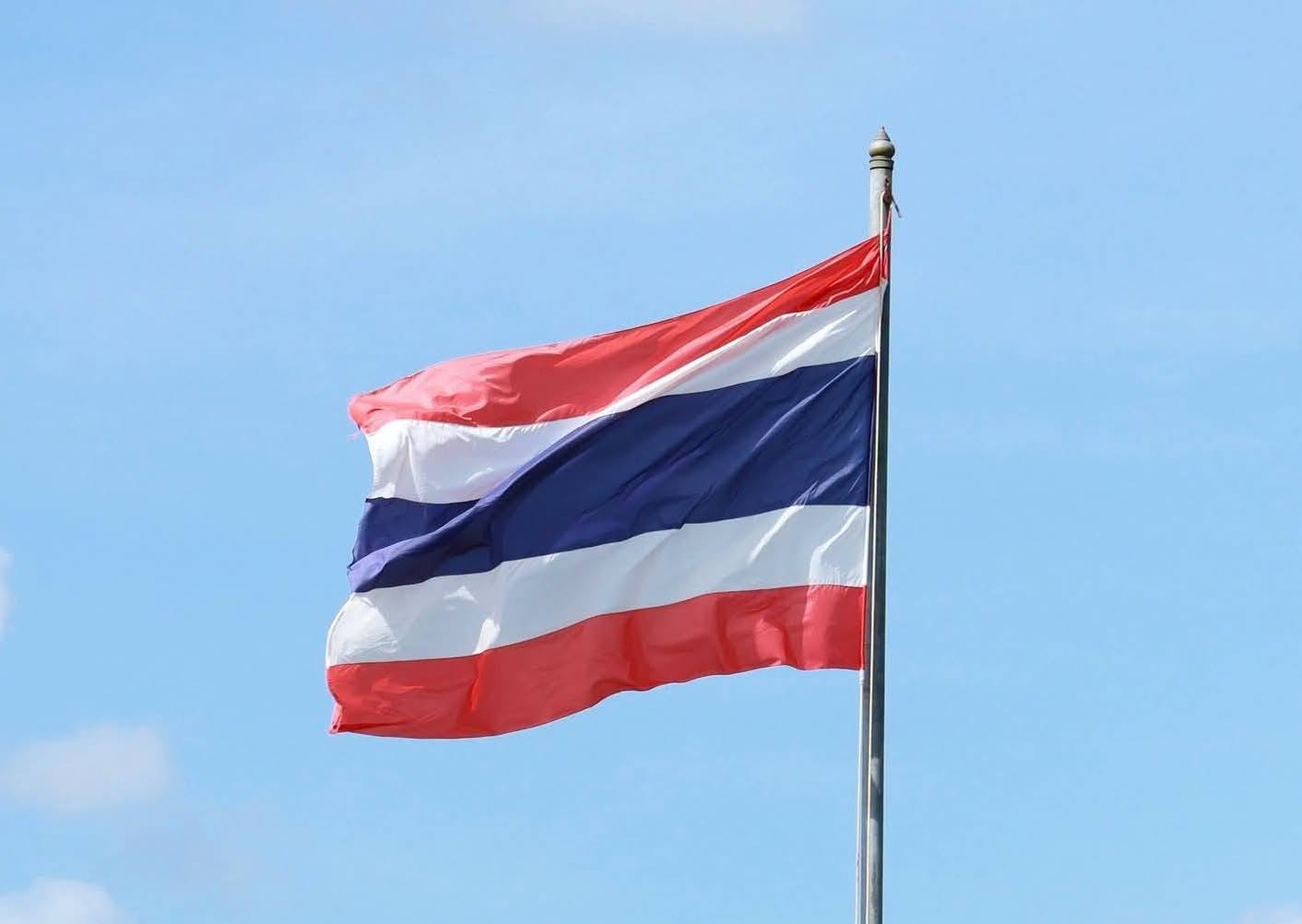 วันจันทร์ ที่ 22 มิถุนายน 2569  เวลา 08:00 น. ณ สำนักงานเทศบาลตำบลตันหยงมัส โดยมีข้าราชการ พนักงาน และลูกจ้างเทศบาลตำบลตันหยงมัสร่วมกิจกรรมเข้าแถวเคารพธงชาติ ร้องเพลงชาติไทย สวดมนต์ไหว้พระ และดุอาร์ เพื่อแสดงออกถึงความจงรักภักดีต่อชาติ ศาสนา และพระมหากษัตริย์ และเป็นการเตรียมความพร้อมก่อนการปฏิบัติหน้าที่ราชการในแต่ละสัปดาห์ ทุกวันจันทร์ อันจะเป็นการเพิ่มประสิทธิภาพในการทำงานเสริมสร้างความรักความสามัคคีในองค์กร 🇹🇭